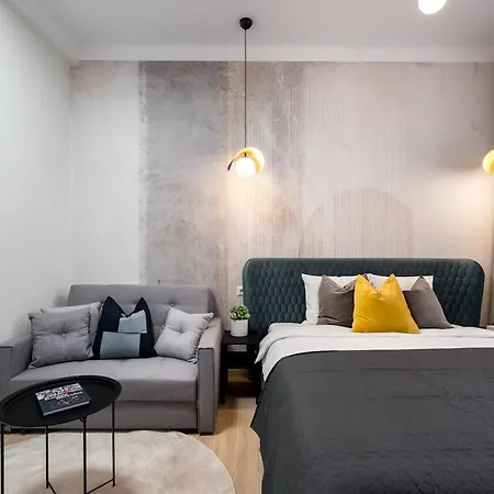 Apartment Sunny 3br Large Flat - Amzei Square - 3 Balconies Bukarest