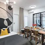 Apartment Sunny 3br Large Flat - Amzei Square - 3 Balconies