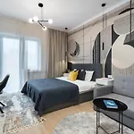 Apartment Sunny 3br Large Flat - Amzei Square - 3 Balconies