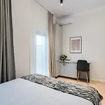 Apartment Sunny 3br Large Flat - Amzei Square - 3 Balconies Bucharest