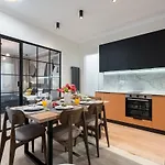 Sunny 3br Large Flat - Amzei Square - 3 Balconies Apartment *