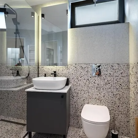 Sunny 3br Large Flat - Amzei Square - 3 Balconies *