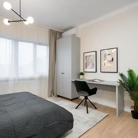 Sunny 3br Large Flat - Amzei Square - 3 Balconies