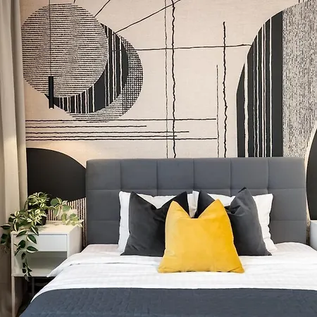 Sunny 3br Large Flat - Amzei Square - 3 Balconies Apartment Bucharest