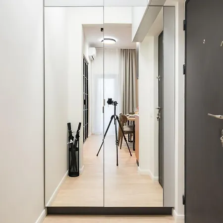 Sunny 3br Large Flat - Amzei Square - 3 Balconies * Bucharest