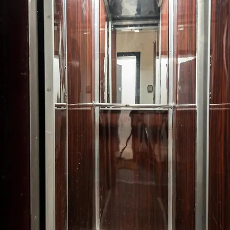 Sunny 3br Large Flat - Amzei Square - 3 Balconies *