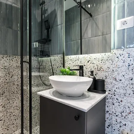 Sunny 3br Large Flat - Amzei Square - 3 Balconies Apartment Bucharest