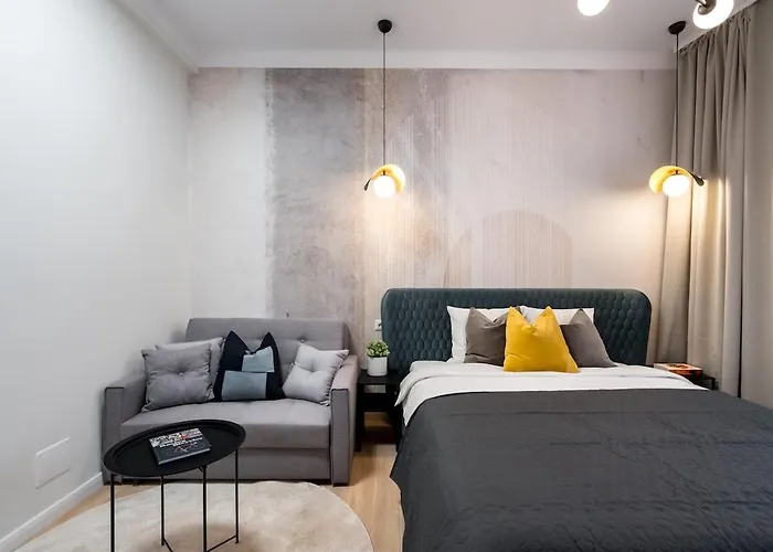 شقة Sunny 3br Large Flat - Amzei Square - 3 Balconies بوخارست