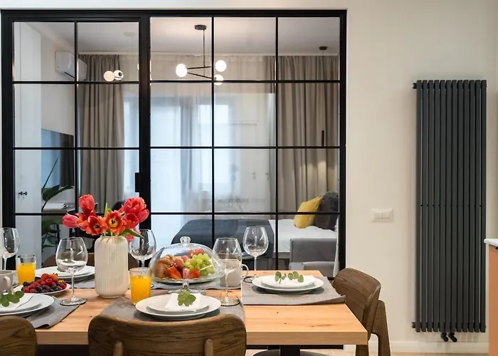 Sunny 3br Large Flat - Amzei Square - 3 Balconies * Bucareste