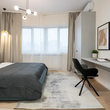 Sunny 3br Large Flat - Amzei Square - 3 Balconies 아파트 부쿠레슈티