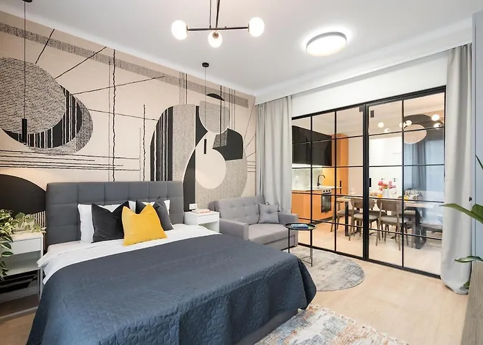 Sunny 3br Large Flat - Amzei Square - 3 Balconies 아파트 부쿠레슈티