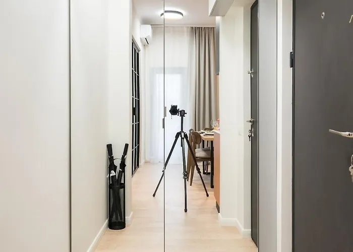Sunny 3br Large Flat - Amzei Square - 3 Balconies * Bucarest