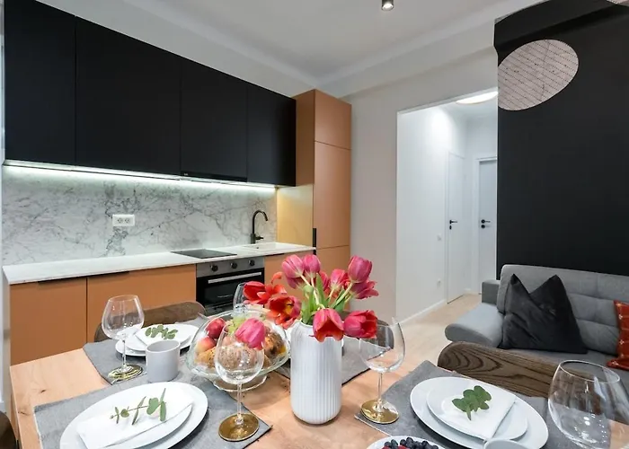 Apartamento Sunny 3br Large Flat - Amzei Square - 3 Balconies Bucarest