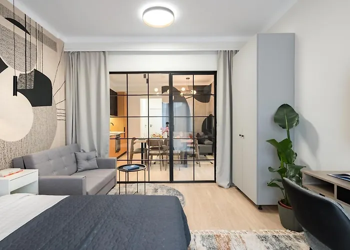 Апартаменты Sunny 3br Large Flat - Amzei Square - 3 Balconies