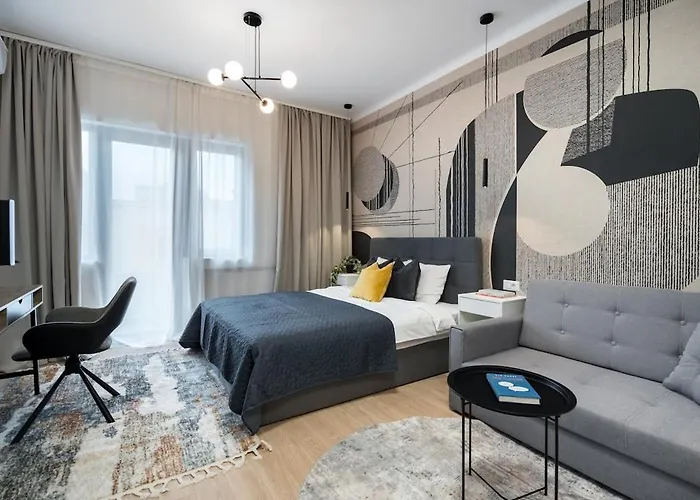 Апартаменты Sunny 3br Large Flat - Amzei Square - 3 Balconies